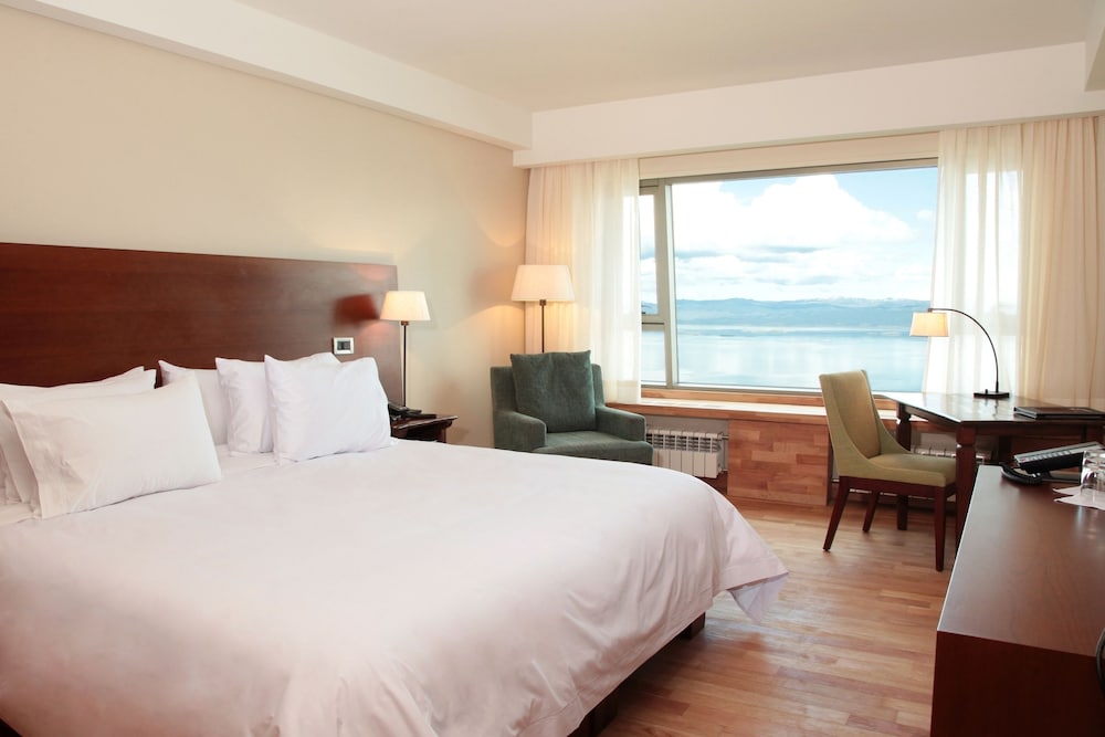 SUPERIOR, DOUBLE BED, SEA VIEW