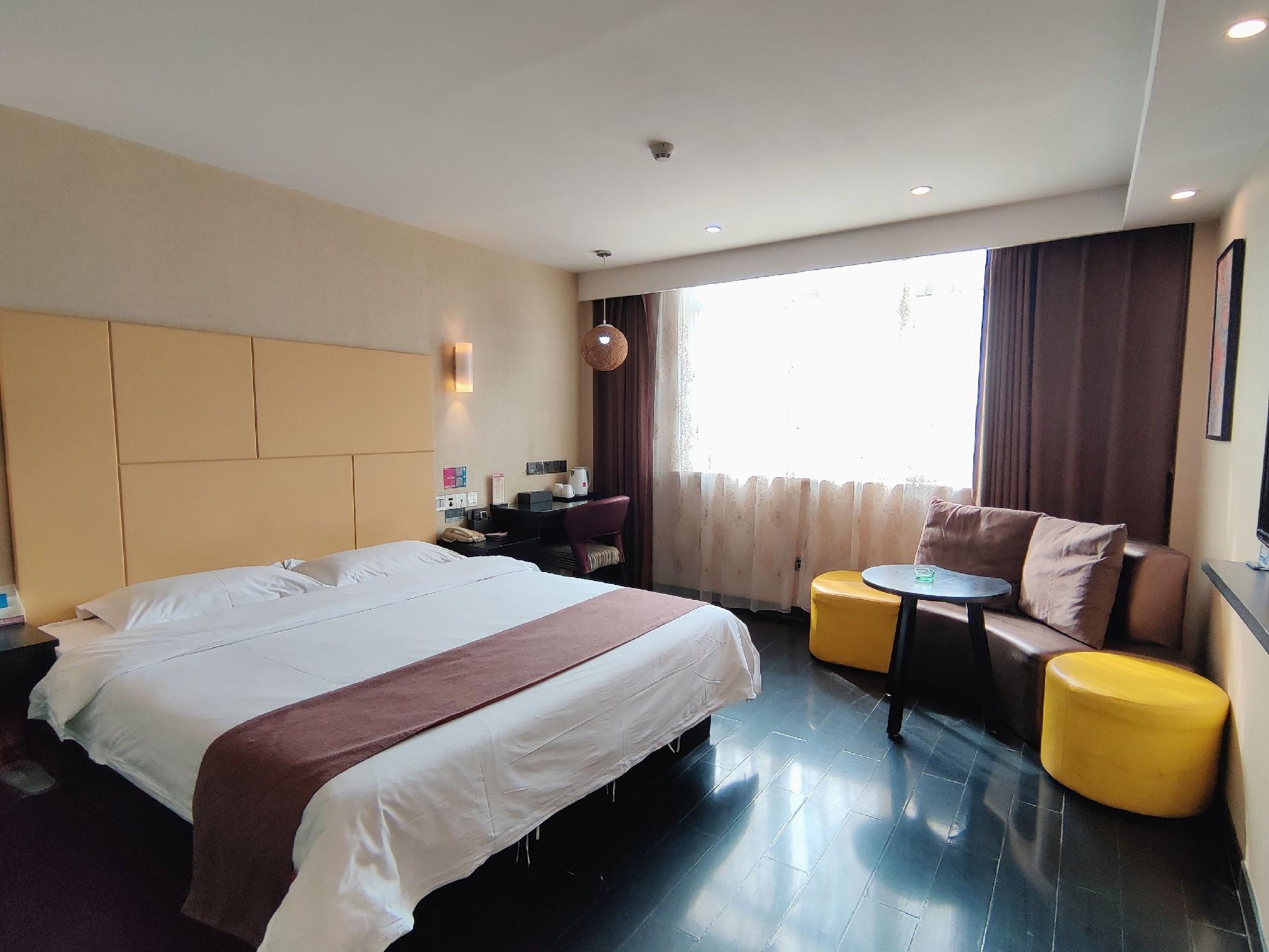 Select, Queen Bed
