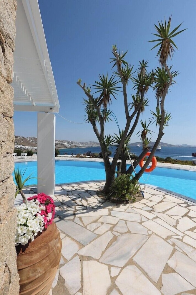 Adikri Villas and Studios 18/50