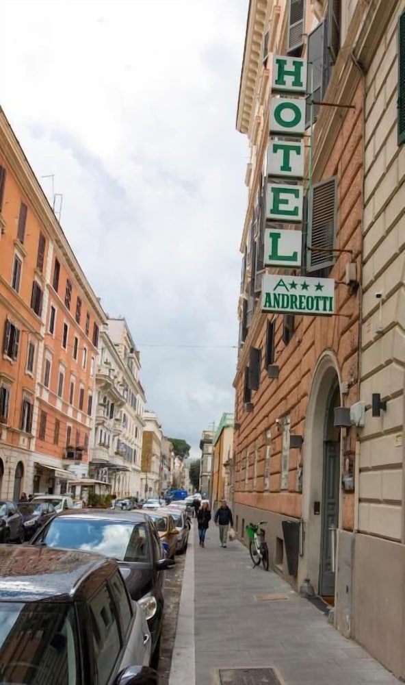 LH Hotel Andreotti 48/50