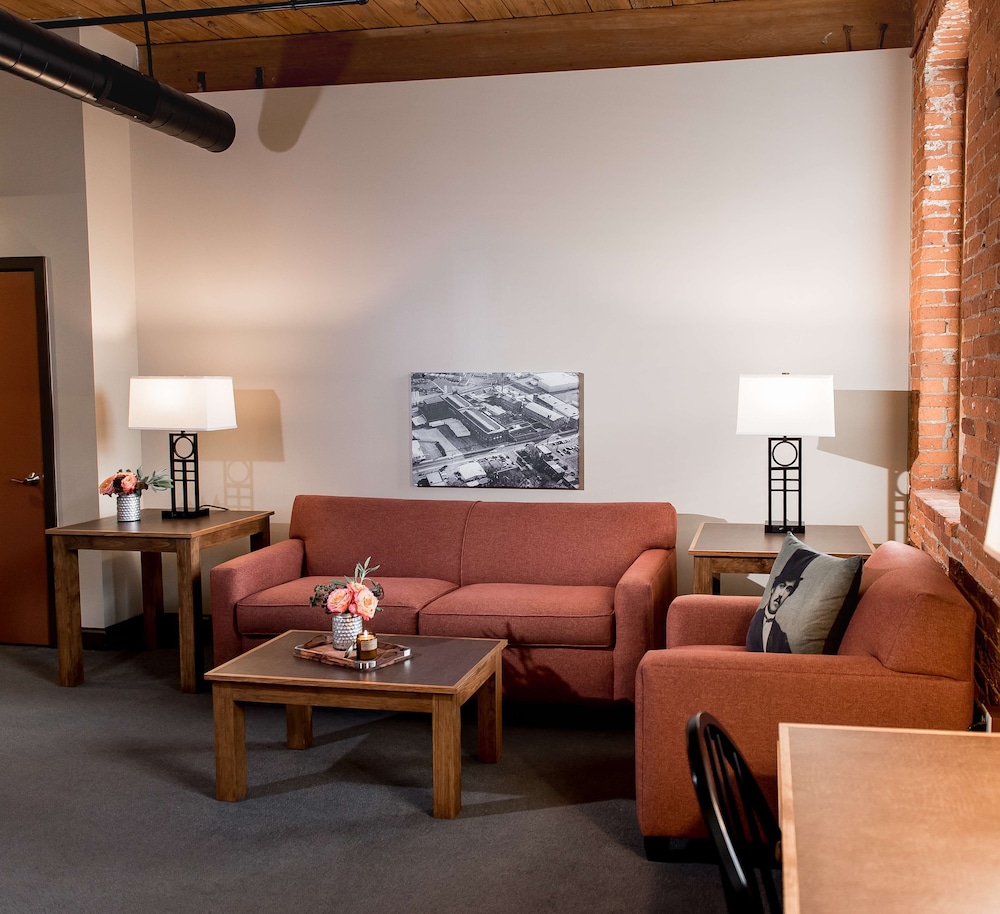 Cork Factory Hotel 35/61