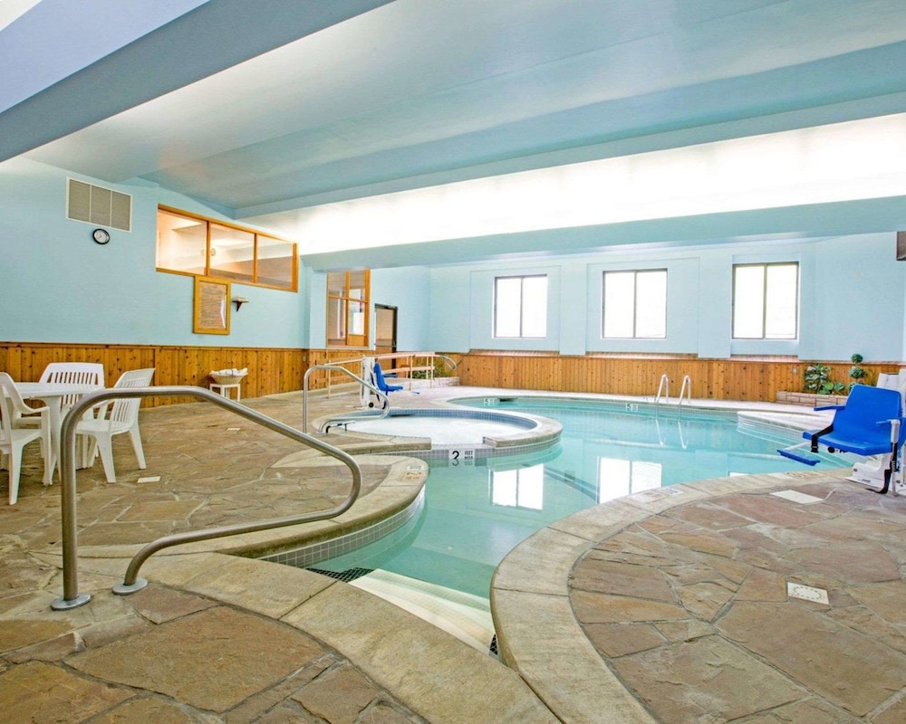 Rodeway Inn Lake Placid South 8/32