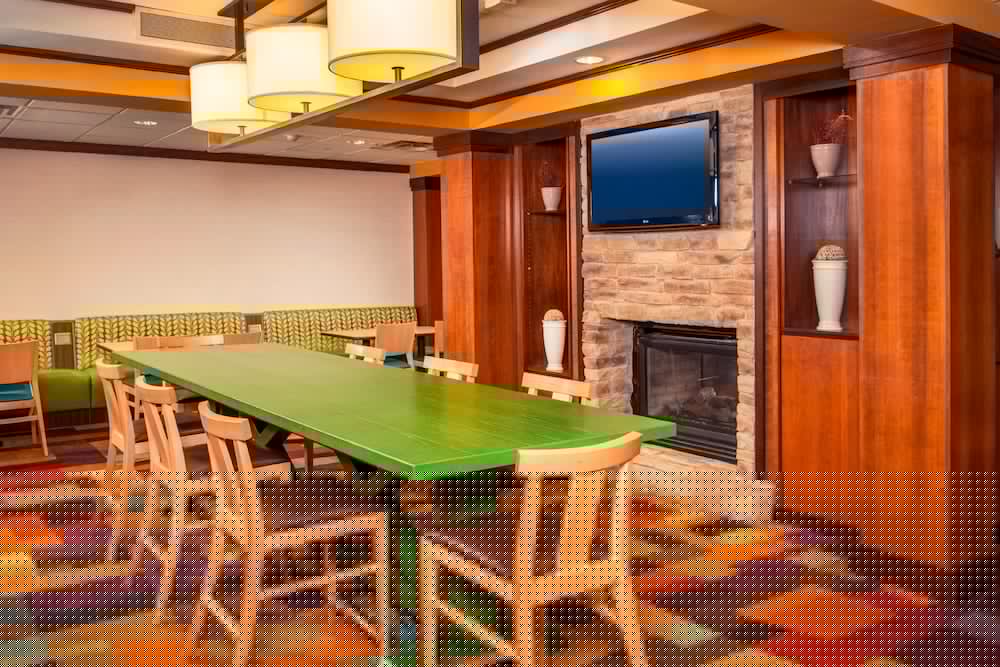 Fairfield Inn Suites By Marriott Williamsburg 44/44