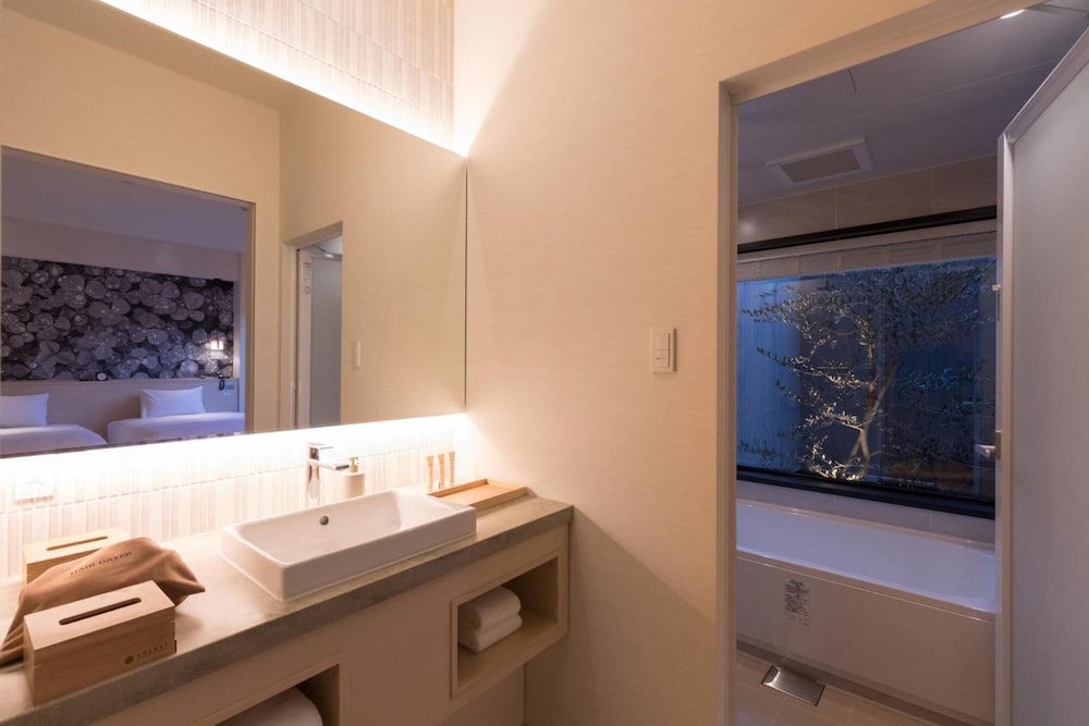 Solest Takachiho Hotel 33/35