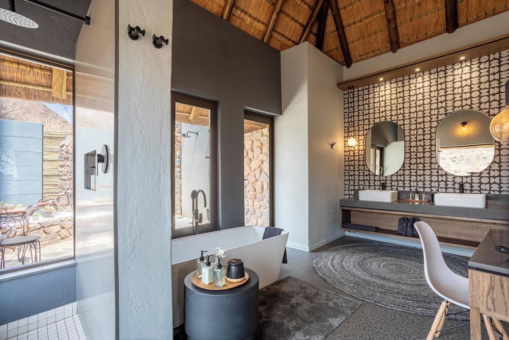 Tuningi Safari Lodge 19/50