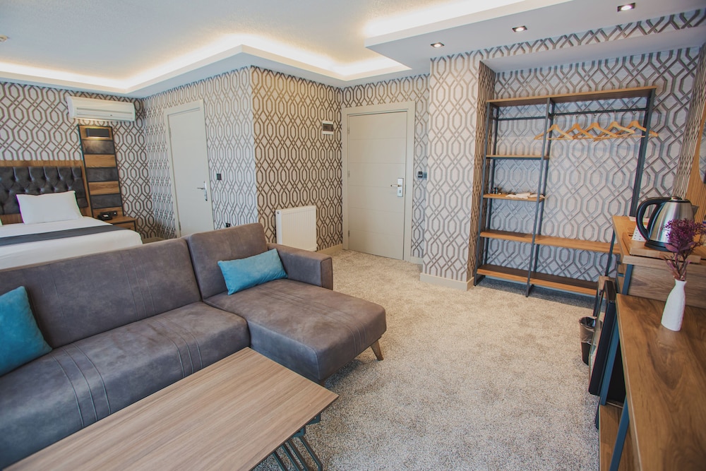Prusias Otel 18/38