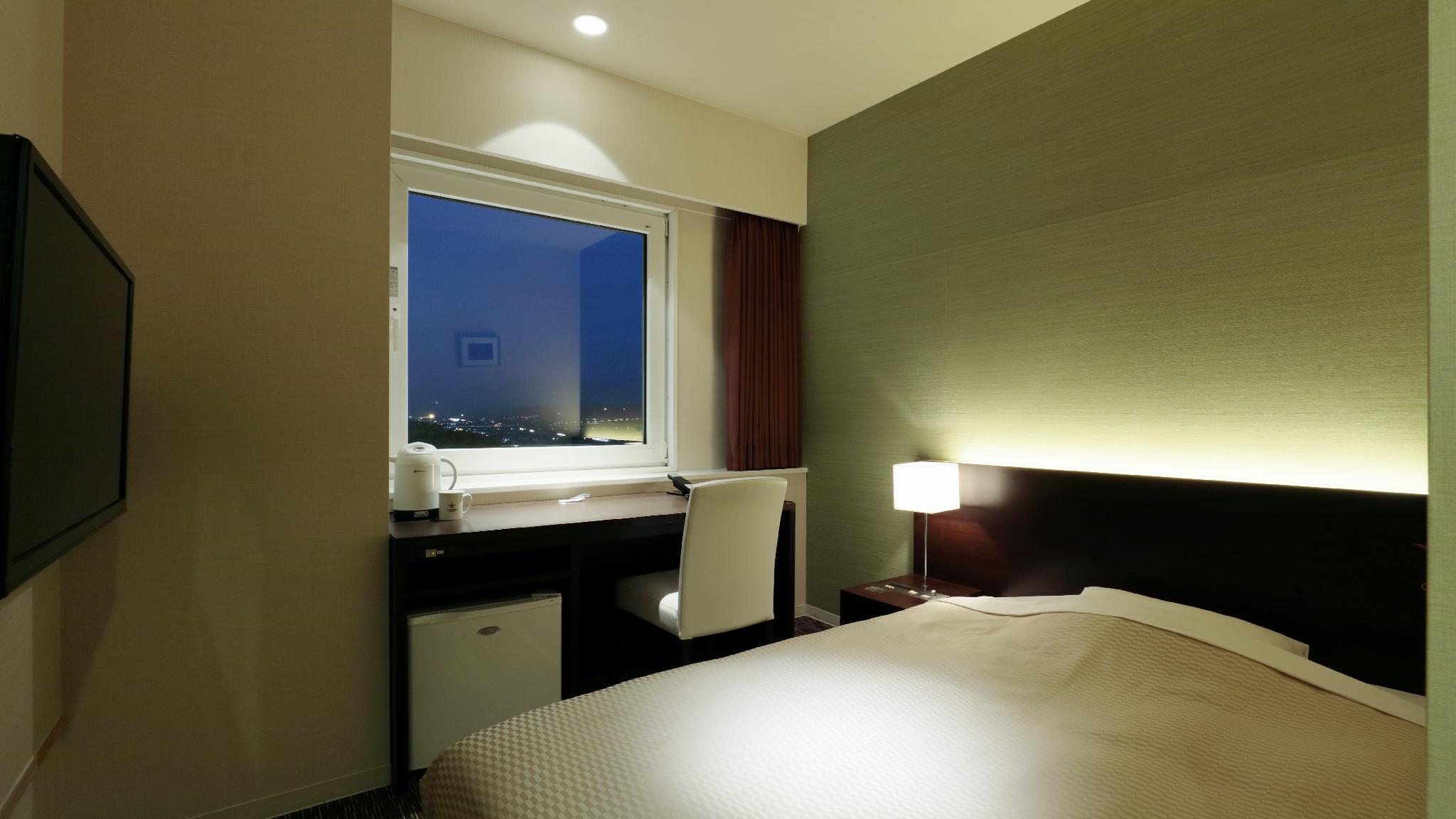 Compact, Double Bed