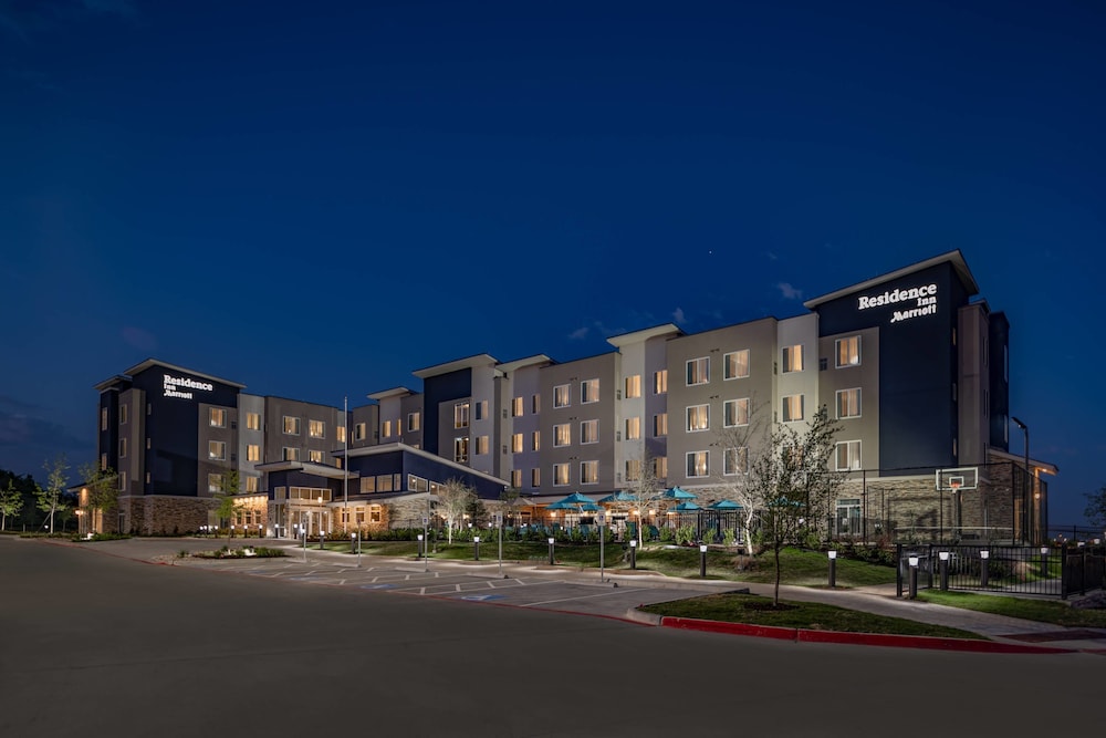 Residence Inn By Marriott Dallas At The Canyon 8/53