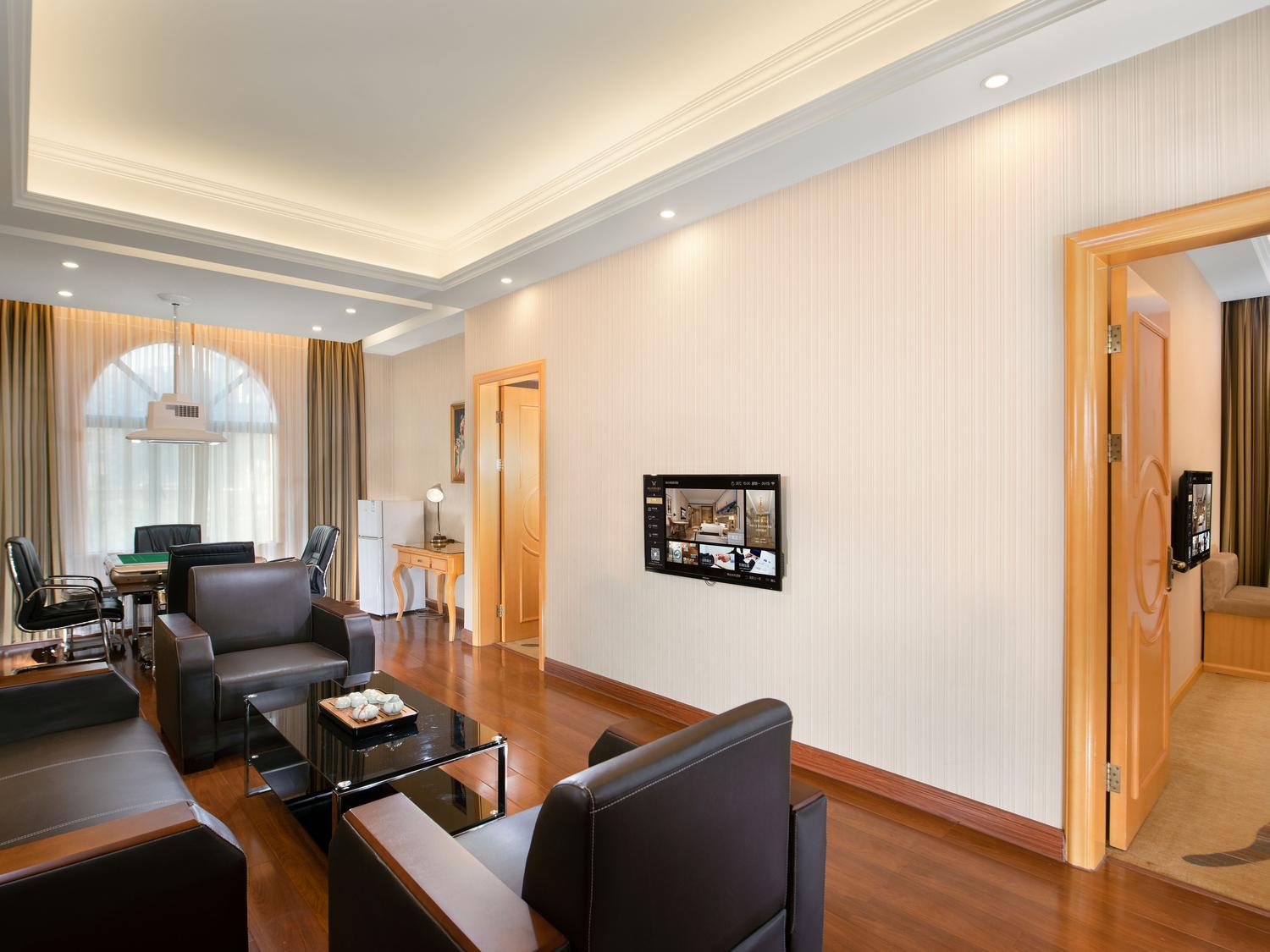 Vienna International Hotel (Shenzhen Longgang Dayun Center) 27/38