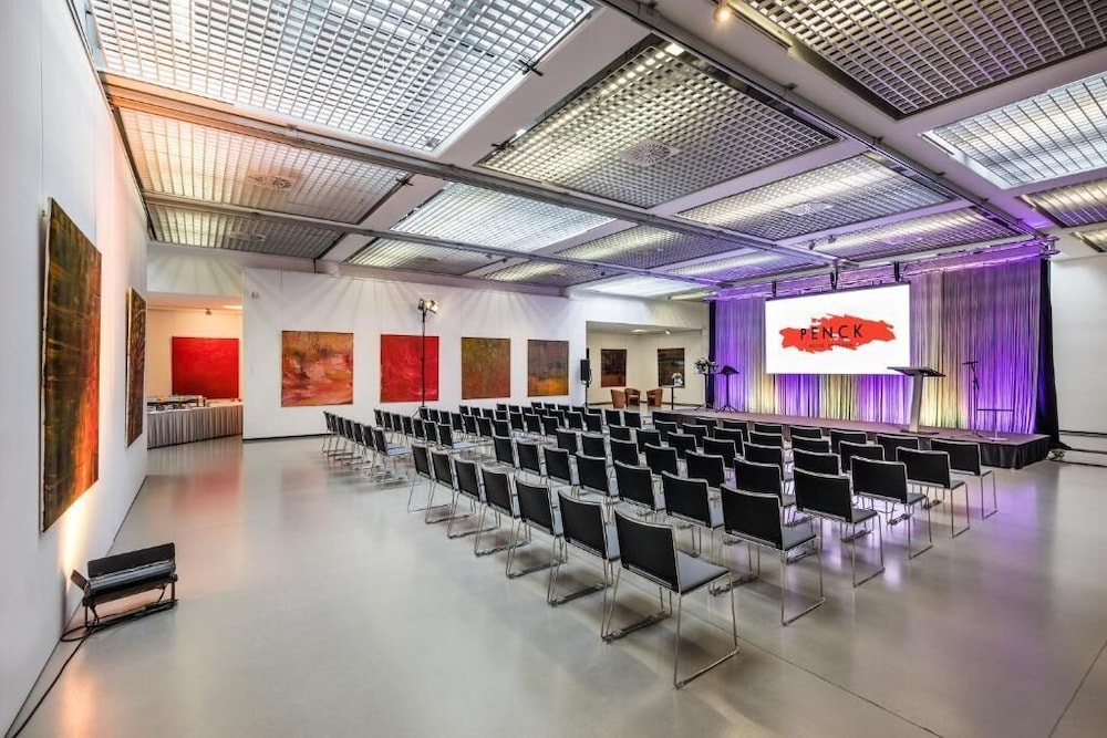 Penck Hotel Dresden 23/32