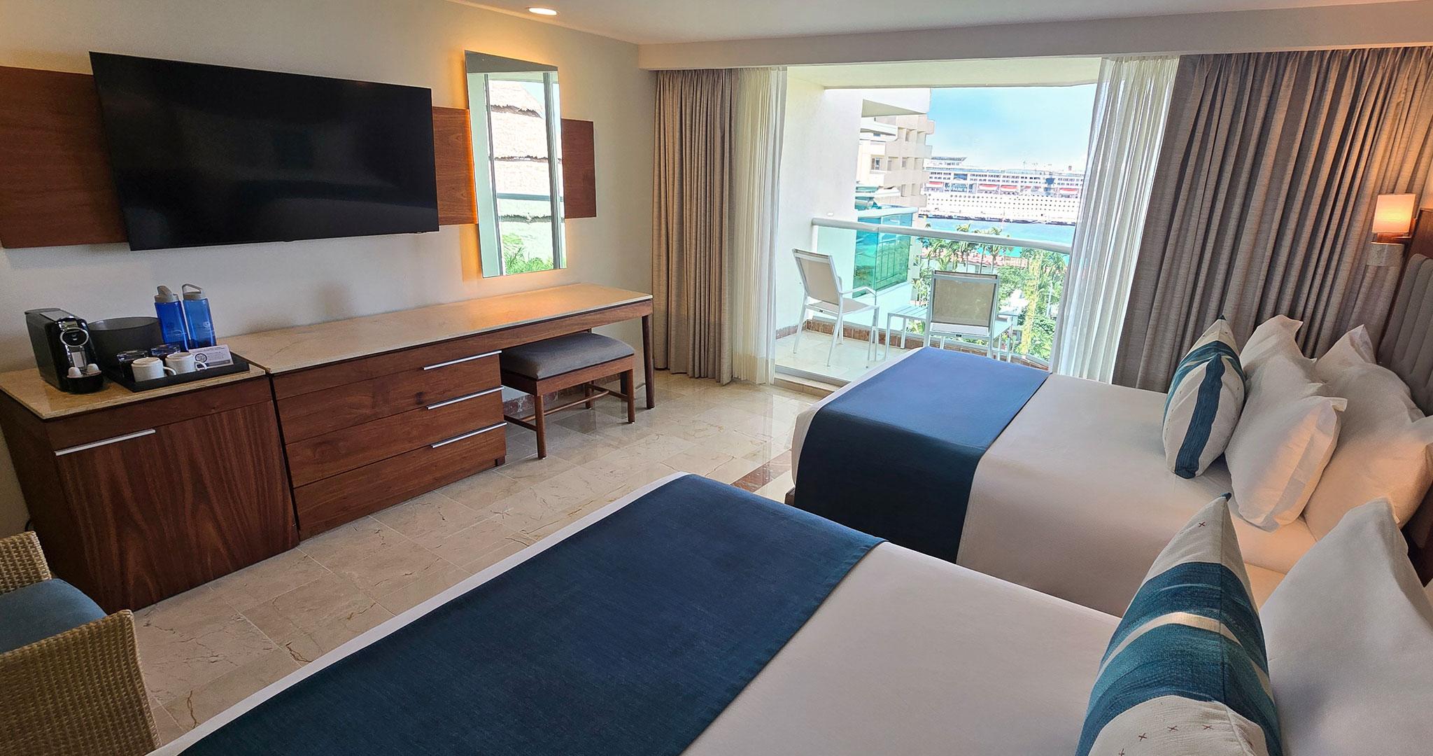 غرفة سوبيريور رباعية بإطلالة على البحر، Grand Park Royal Cozumel All Inclusive 4/5