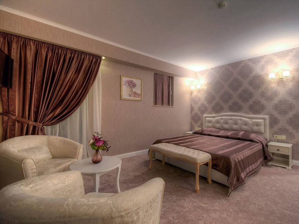 Family Hotel Agoncev 10/41