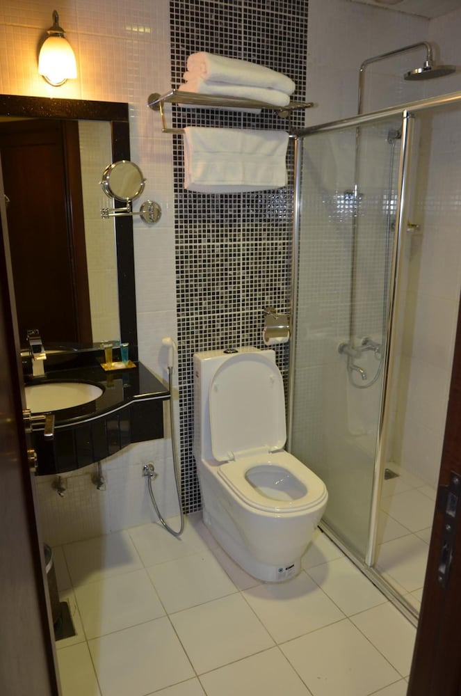 ALSLAM HOTEL SUITEs 40/40