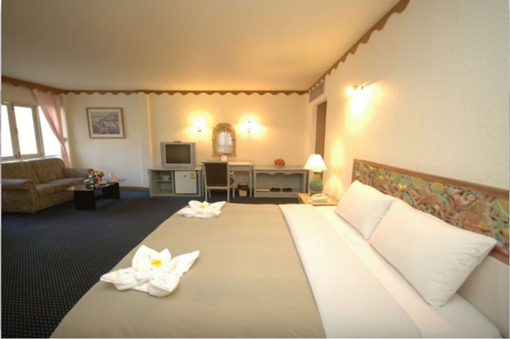 Dad D Resort by Lopburi Inn Resort 32/63