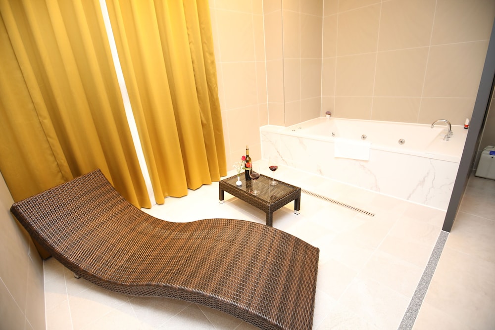 REST HOTEL 22/70