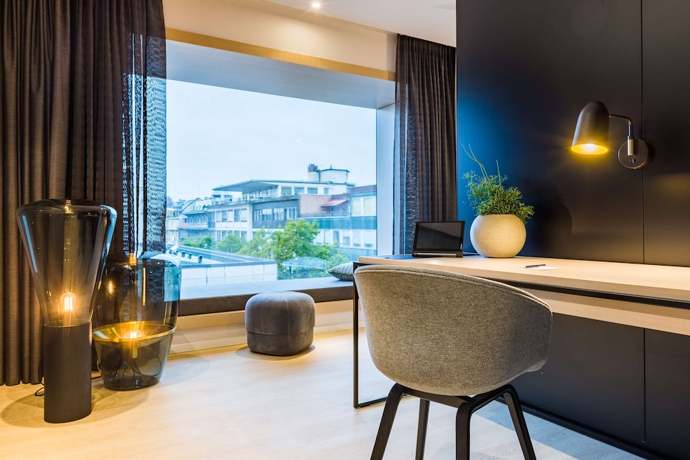 RADISSON BLU HOTEL, MANNHEIM 44/74