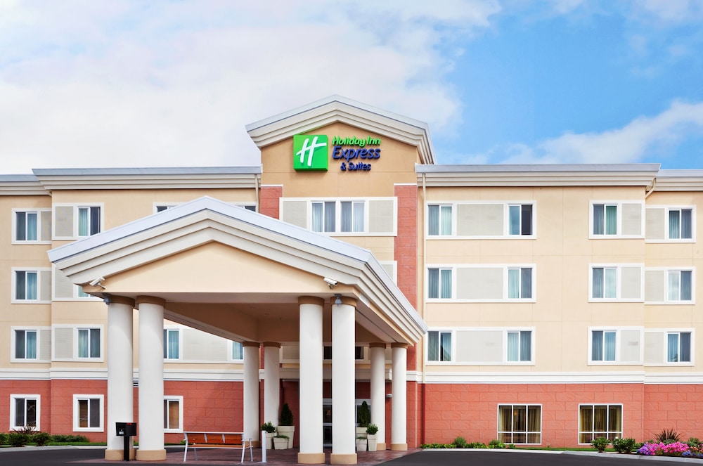 Holiday Inn Express Hotel and Suites Chehalis-Centralia 3/67