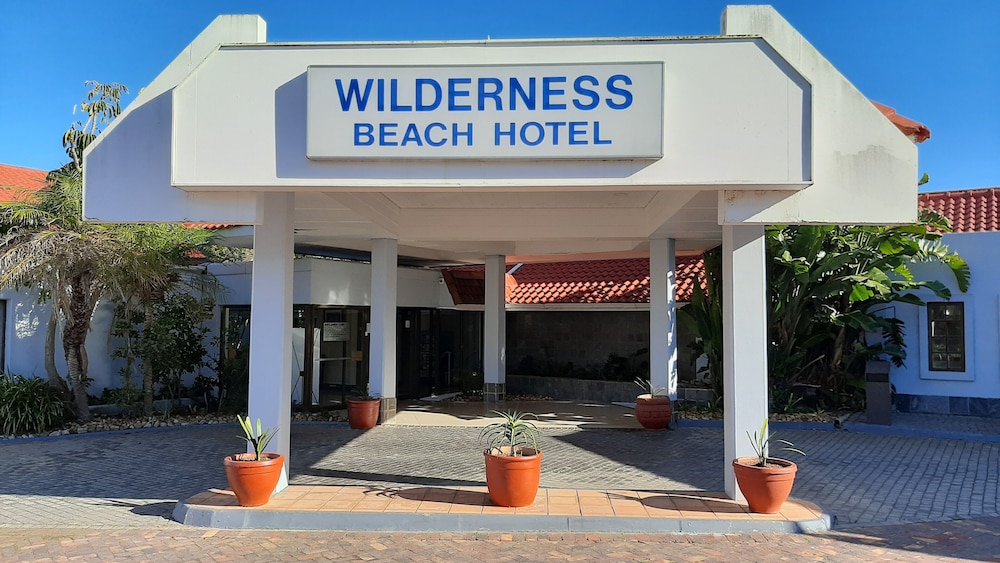 Wilderness Beach Hotel 52/65