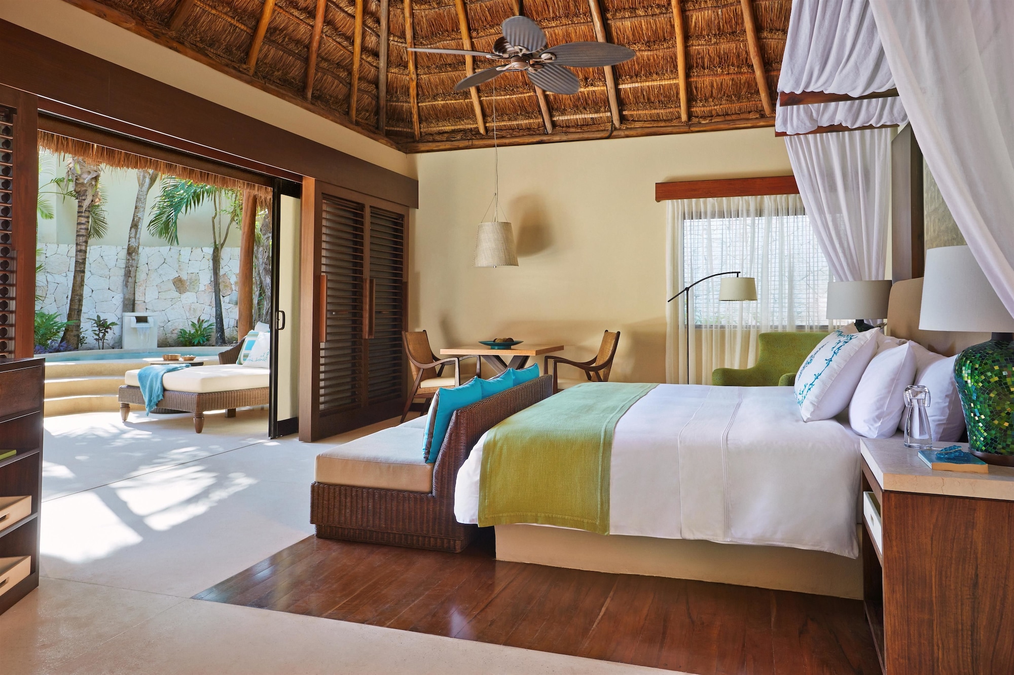 Signature, Villa, King Bed, Plunge Pool