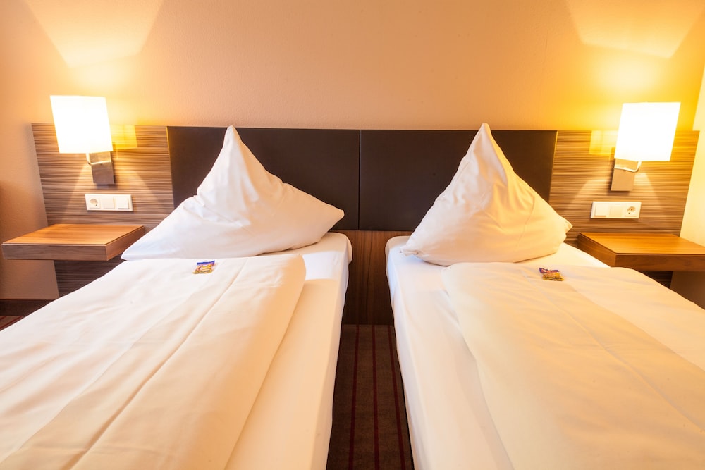 Novina Hotel Tillypark 23/71