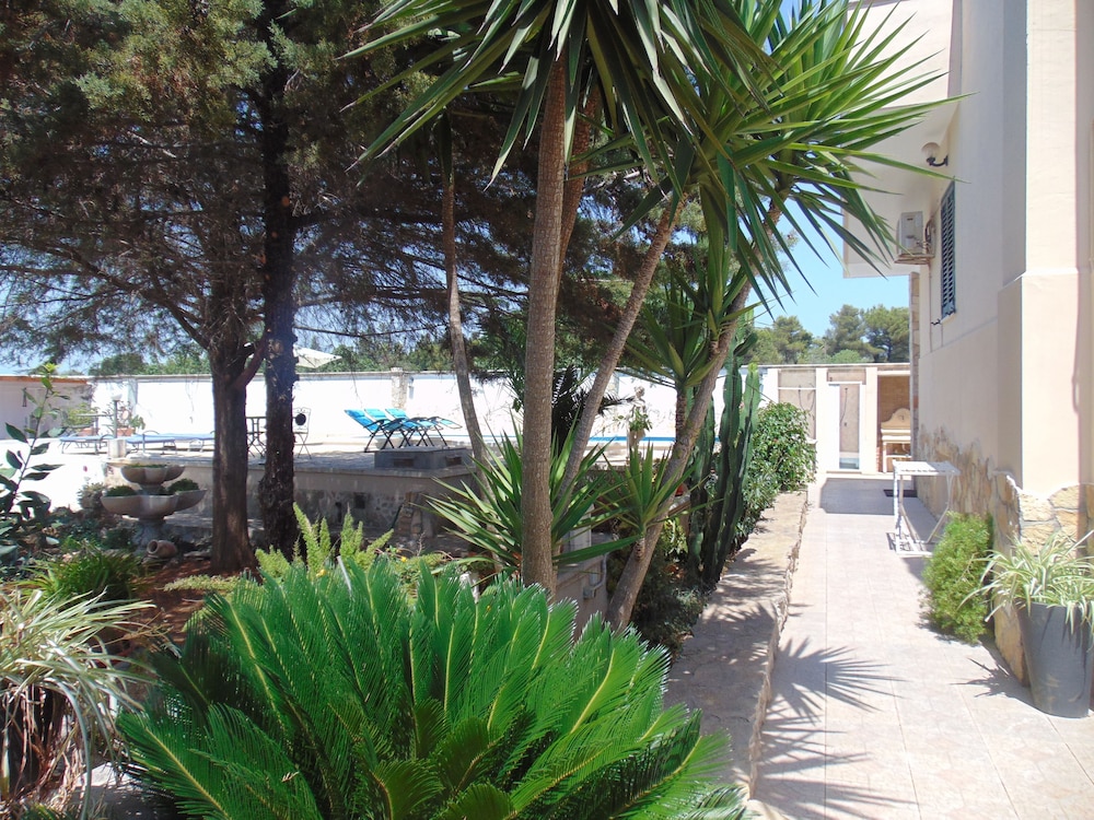 Affittacamere B&B Villa Cristina 42/48