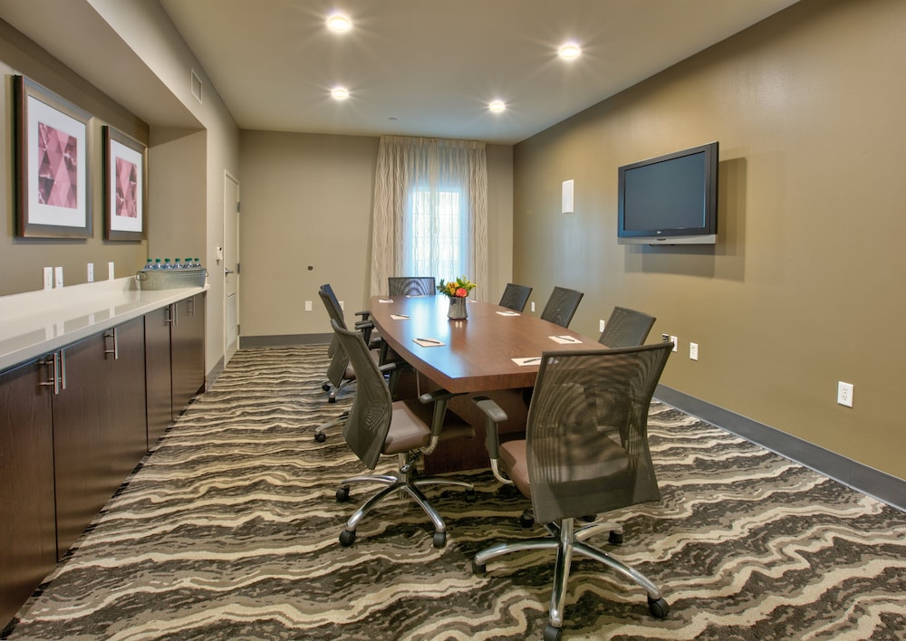 Staybridge Suites Plano - Richardson Area 62/70