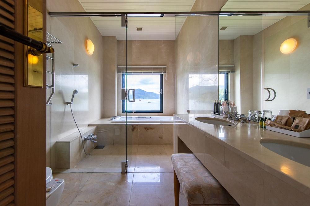 Hakone Hotel 52/72
