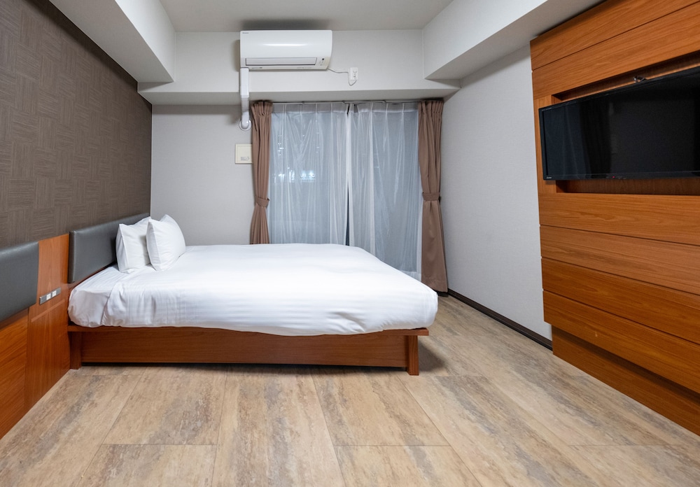 Hotel Trad 12/40
