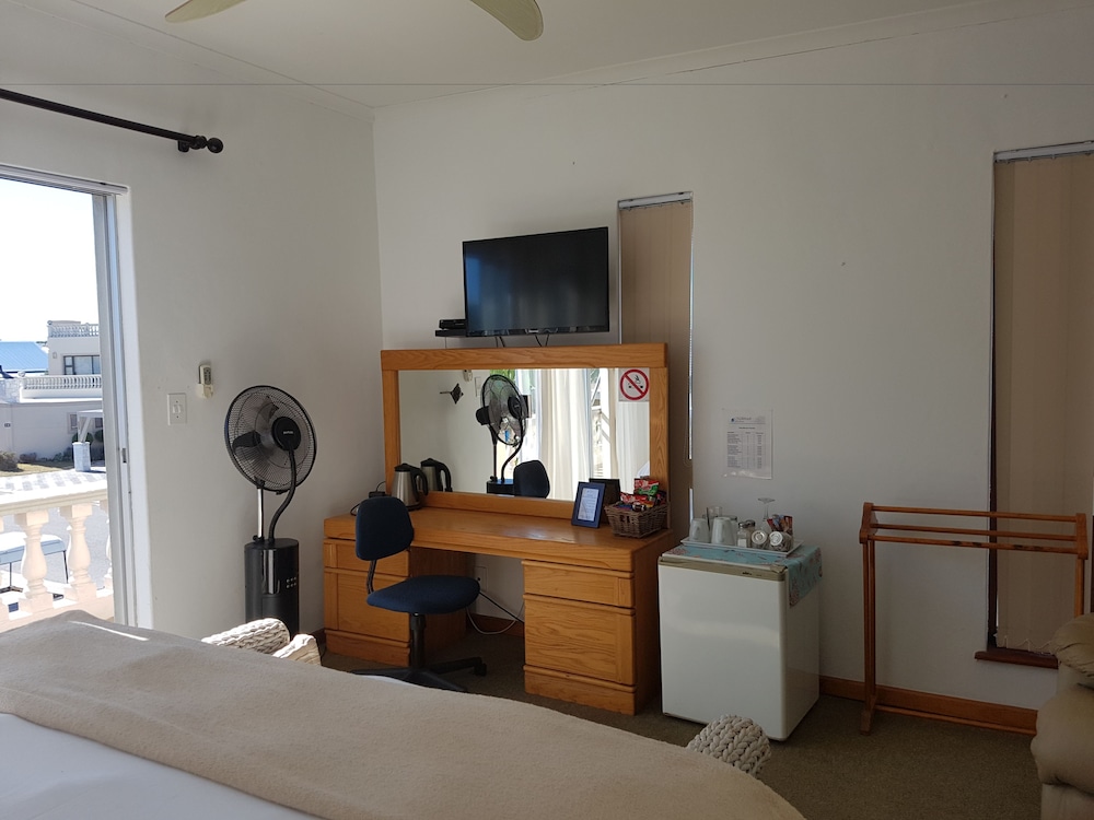 Melkbosch Guesthouse 16/50