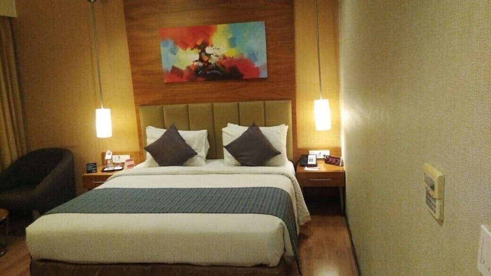 Ramada by Wyndham Ahmedabad 8/46