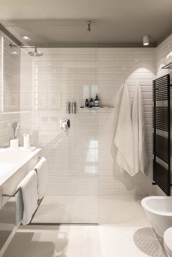 LOFT, SUPERIOR