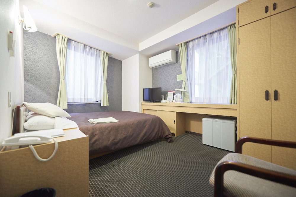 Nagano Plaza Hotel 8/35