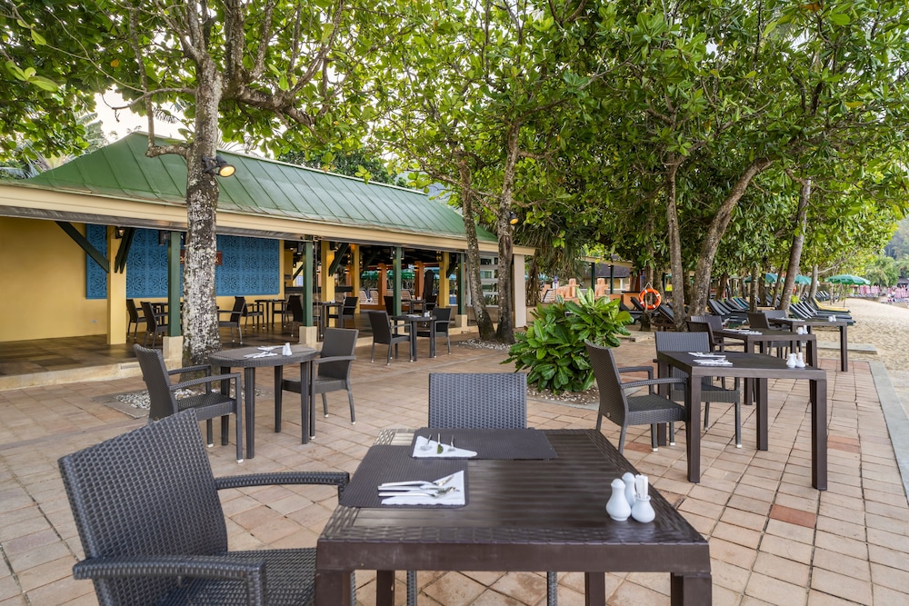 Baan Khaolak Beach Resort 35/50