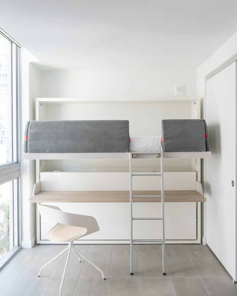 YOTEL Miami, Select by Hilton 6/50