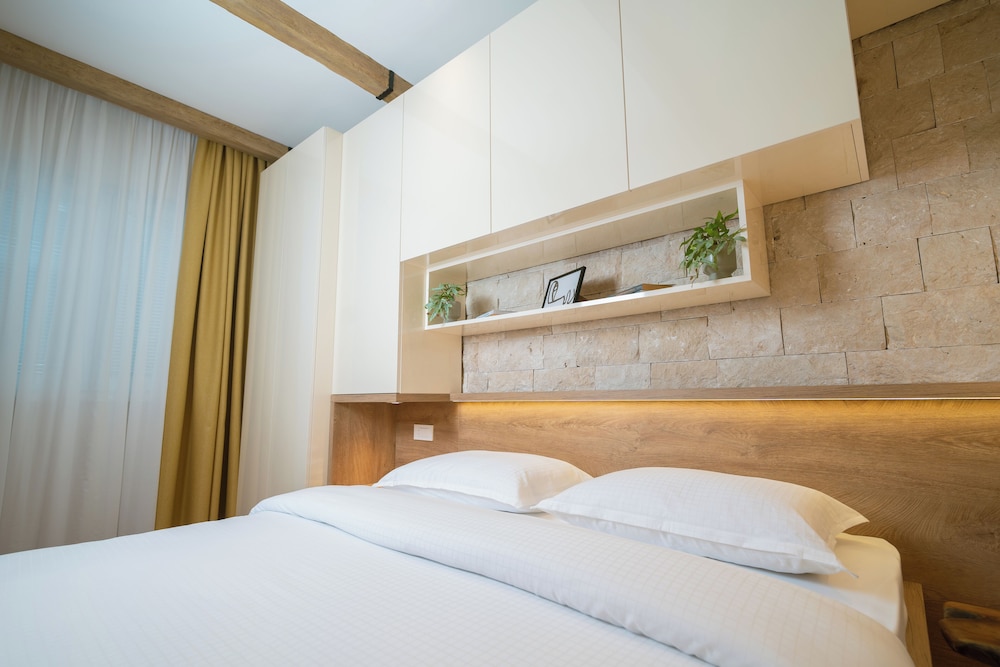 1 BEDROOM, APARTMENT, GARDEN VIEW, TERRACE