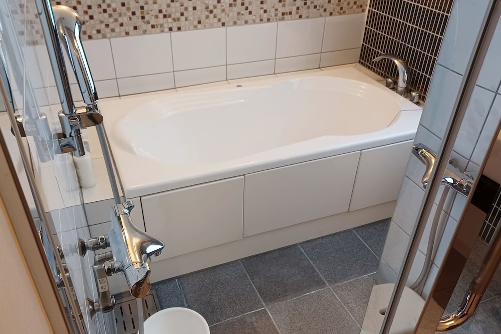 Rocore Naha 56/58