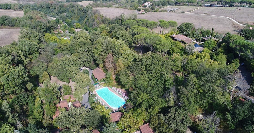 SEVEN HILLS Camping & Village 15/16