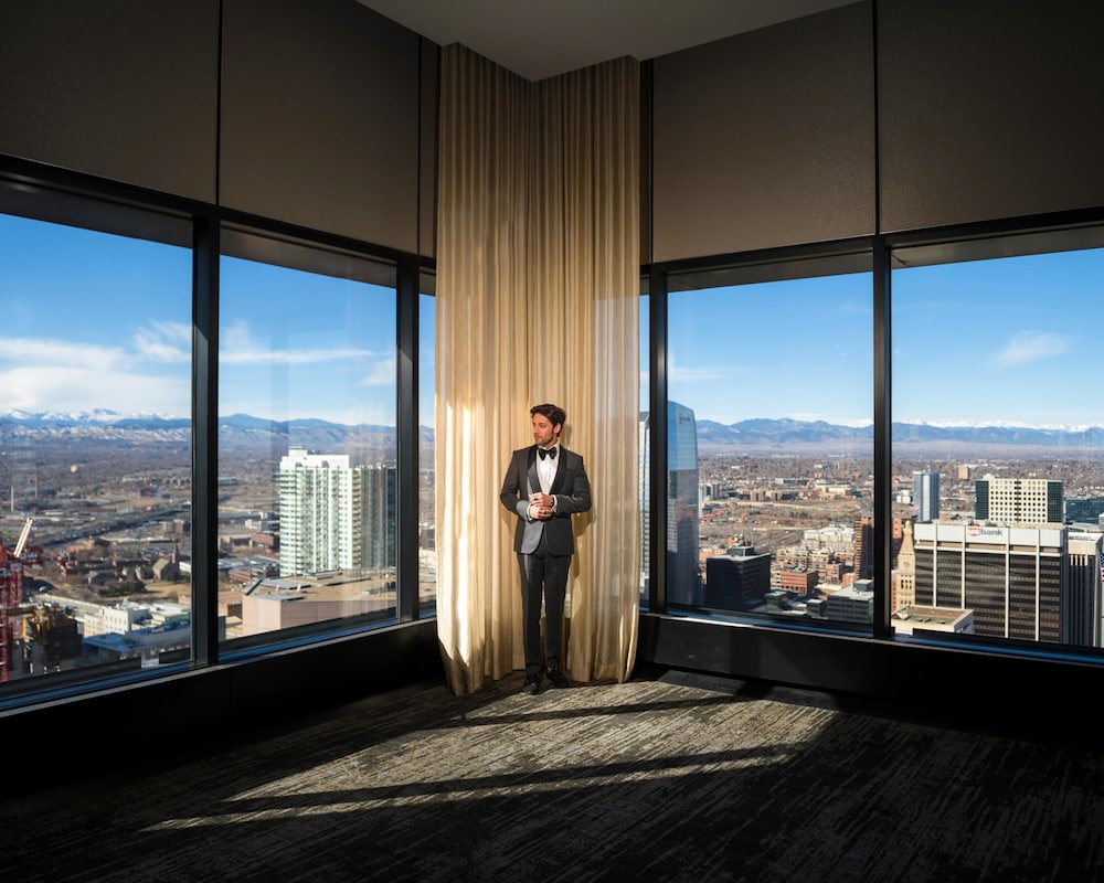 Grand Hyatt Denver 34/78