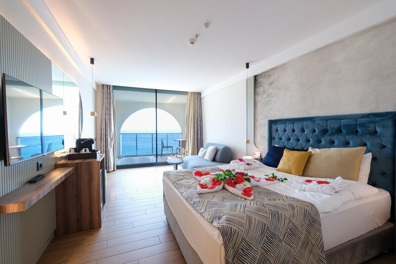 Ada Port Hotel 30/66
