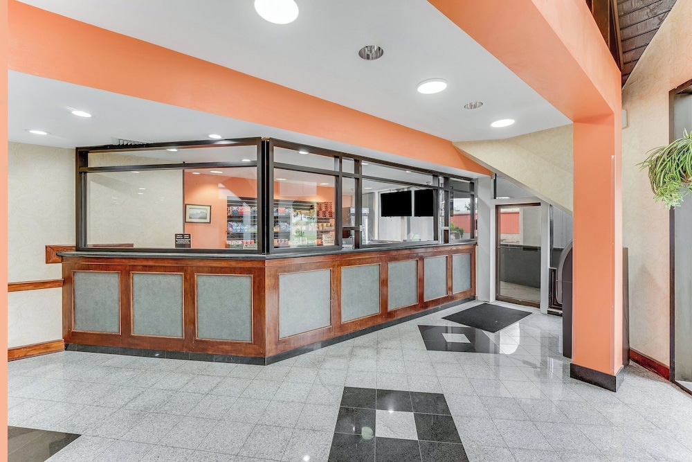 Motel6 Philadelphia, PA - Northeast 10/67