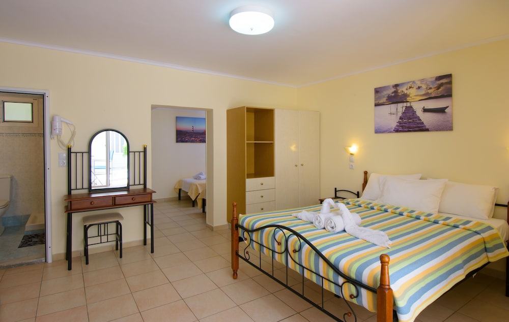 Ammoudara Beach Hotel Apartments 12/67