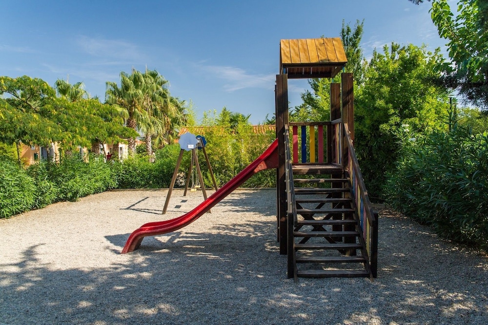 Camping La Pinede Enchantee 10/45