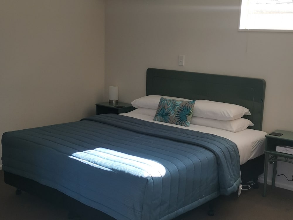 Milano Motor Lodge 10/36