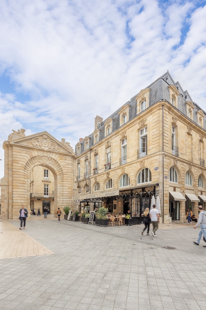 Hotel Madame 42/50