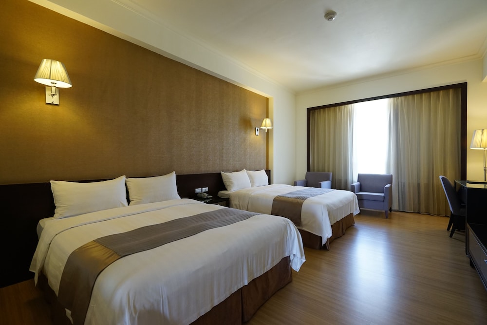 CLASSIC, QUADRUPLE, 2 DOUBLE BEDS, SEA VIEW