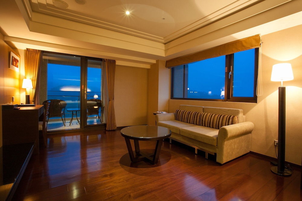 Sun Moon Lake Hotel 46/74