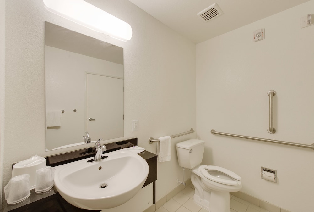 Motel6 Virginia Beach, VA 35/42