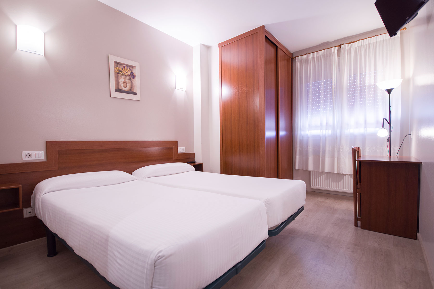 Standard, Double or Twin Bed