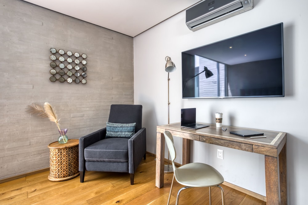 AR 218 Hotel by ULIV 42/58