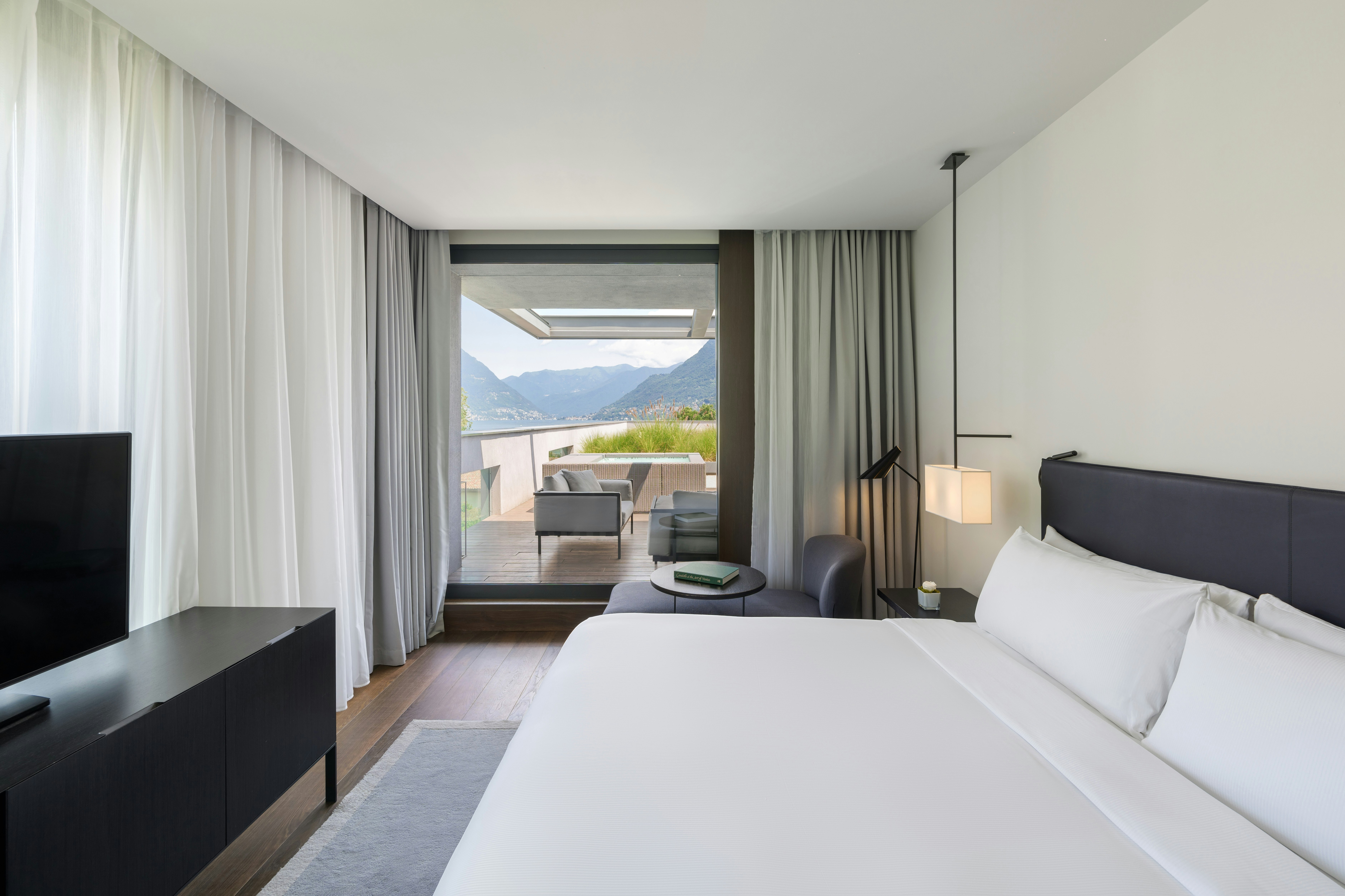 Roof Top, Superior, Suite